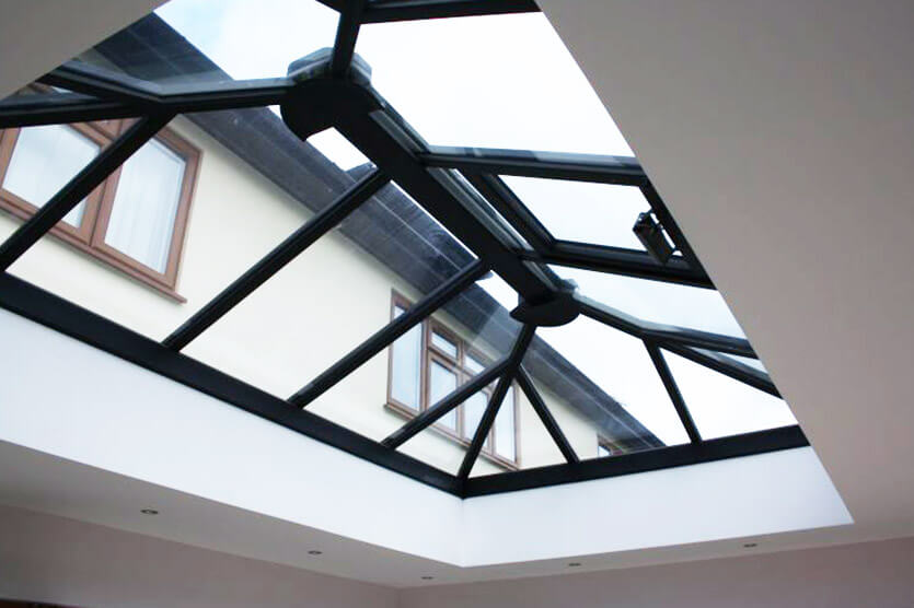Traditional roof lantern